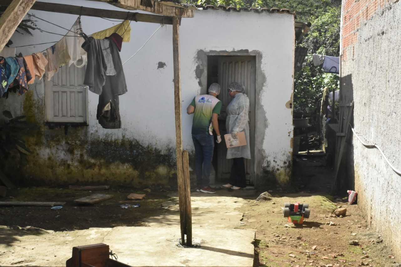Camacã: Equipe da Secretaria de Assistência Social entrega cesta básica em Novo Itamaraty e Zona Rural
